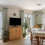 Alpencity Apartment *